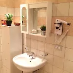 Bella Vista Frühstückspension 3*